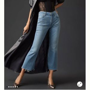 Citizens of Humanity Isola Crop in Pixie- size 28, worn a handful of times